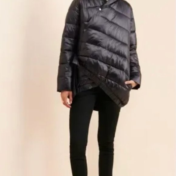NWT Universal Standard Kanda Puffer Asymmetrical Black Coat XS 10 12 L | OBO - Picture 3 of 13